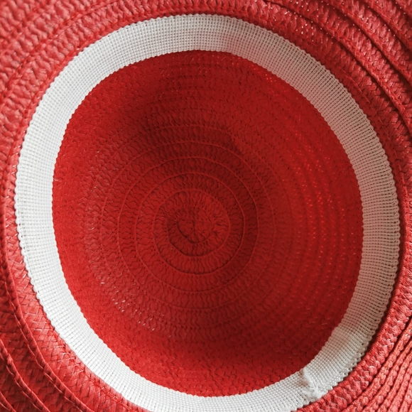 Big floppy hat! New - Picture 6 of 8